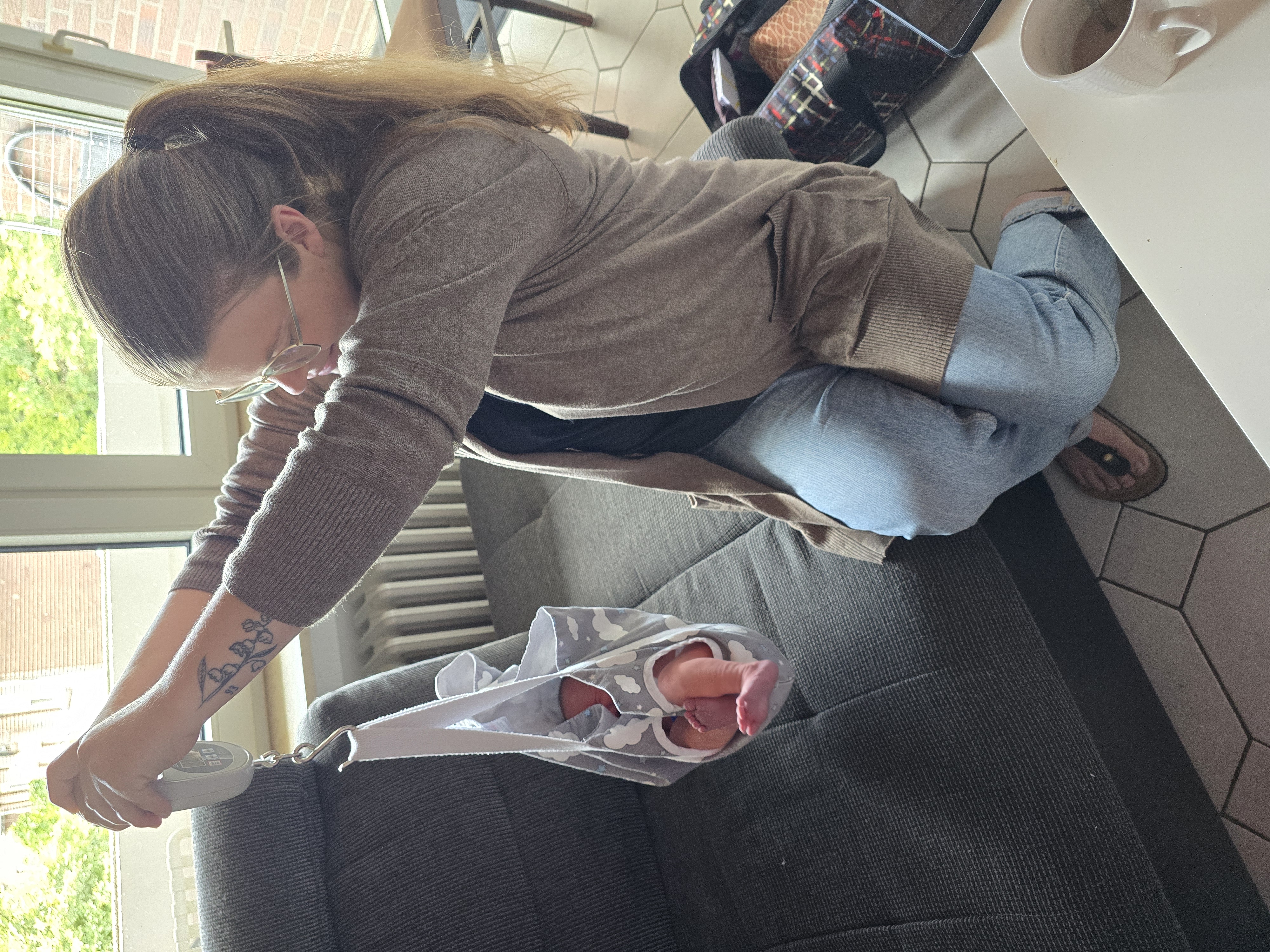 Fabienne Soto Perez, Hebamme